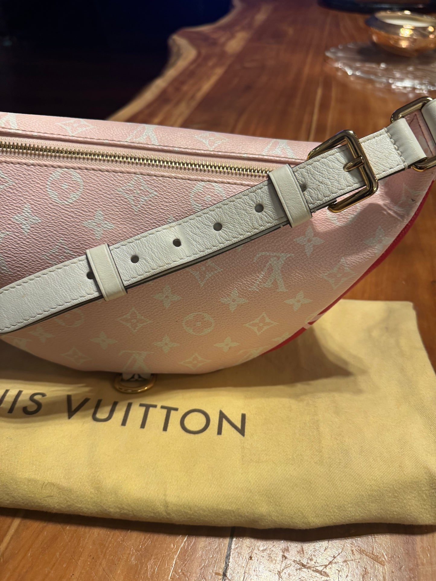 Louis Vuitton Monogram Giant Bumbag – Red/White (Dust Bag Included)