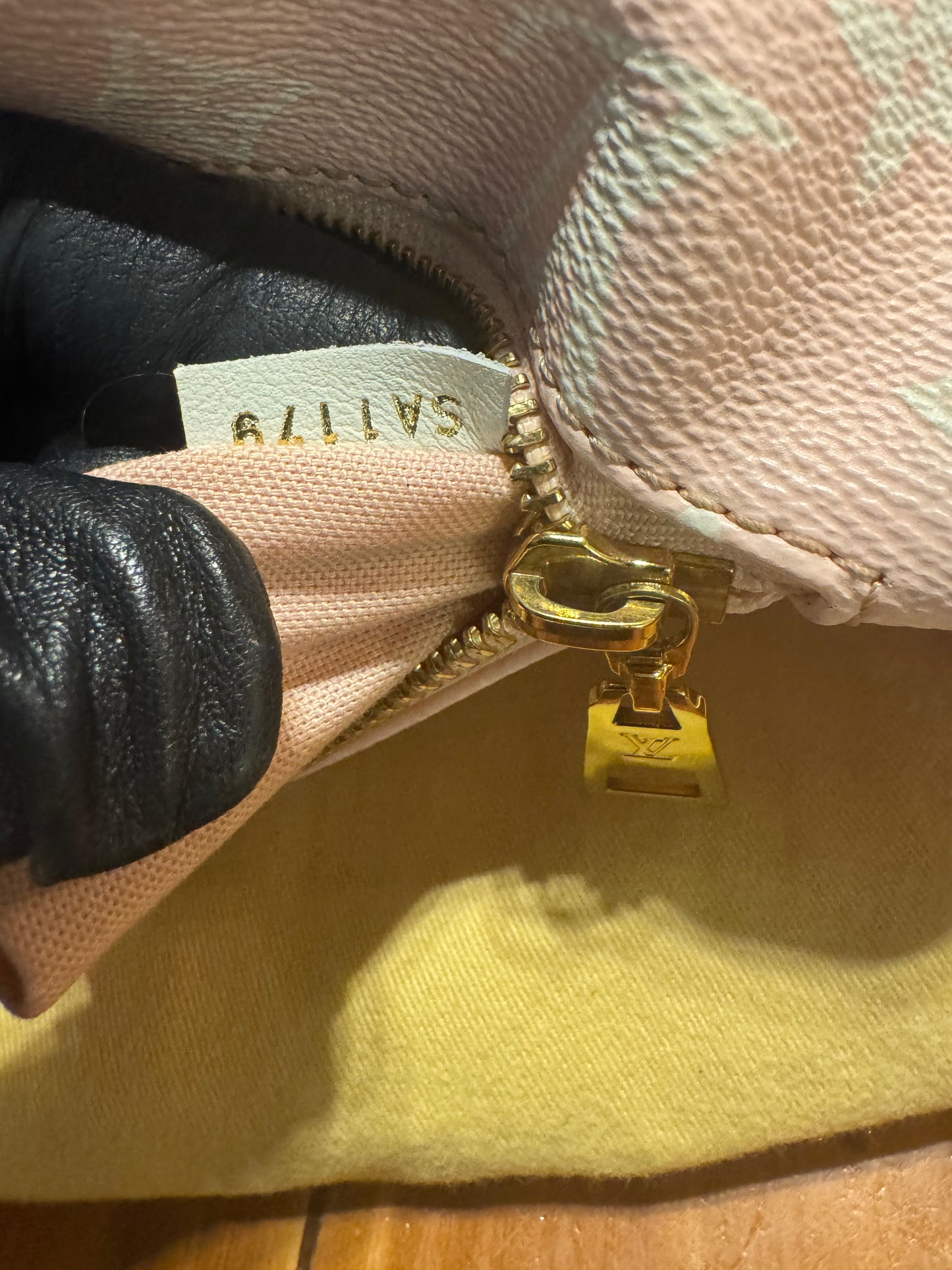 Louis Vuitton Monogram Giant Bumbag – Red/White (Dust Bag Included)