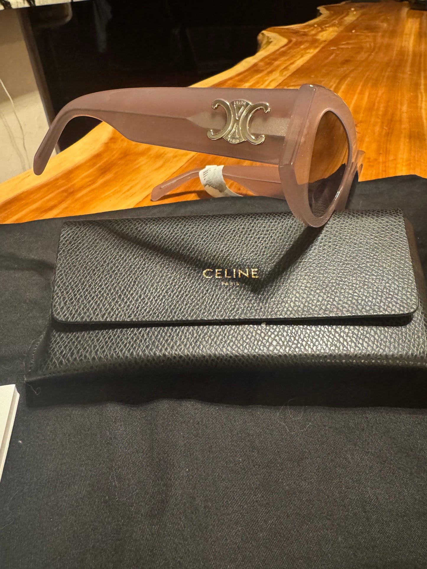 Céline Oversized Cat-Eye Sunglasses – pinkish Acetate – Full Set